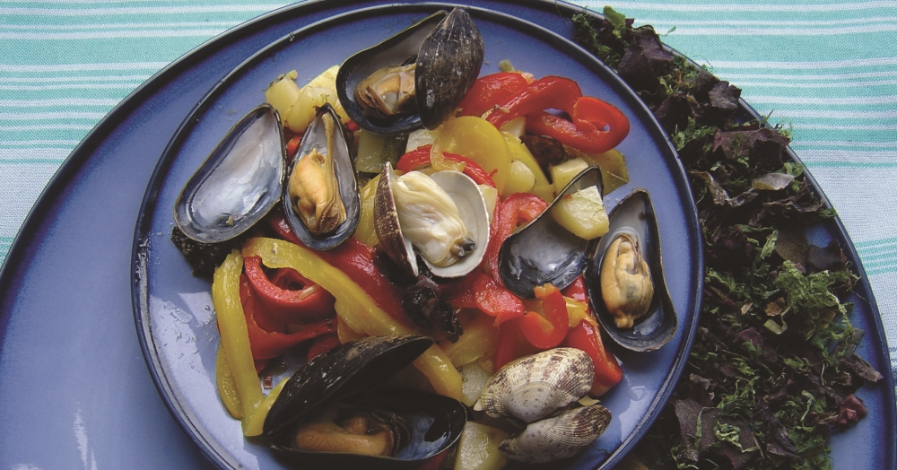 clams_mussels_peppers_b72